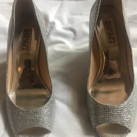 BADGLEY MISCHKA “AWAKE” - Picture 6 of 16